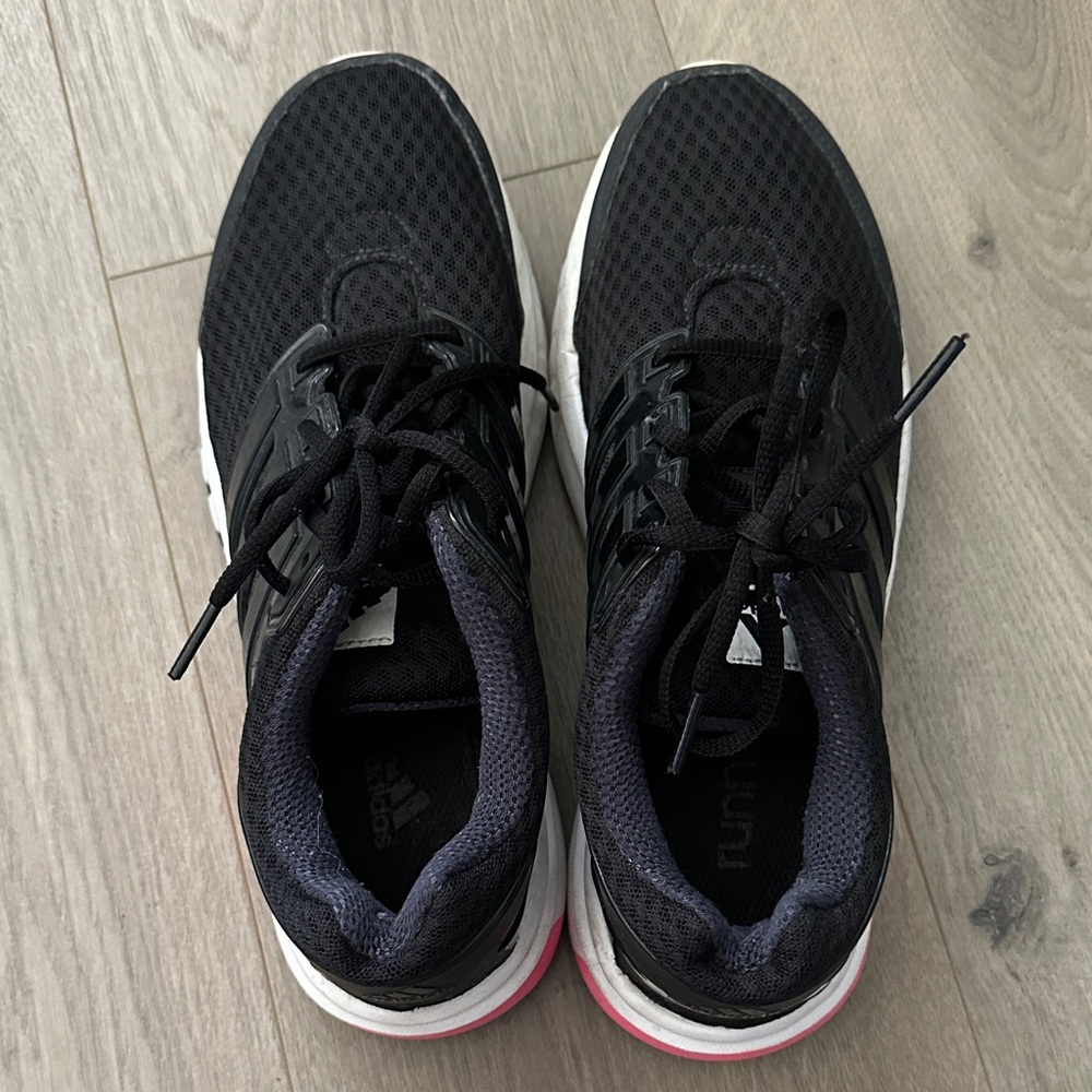 Adidas Women's Black and White Athletic Shoes Size US 8